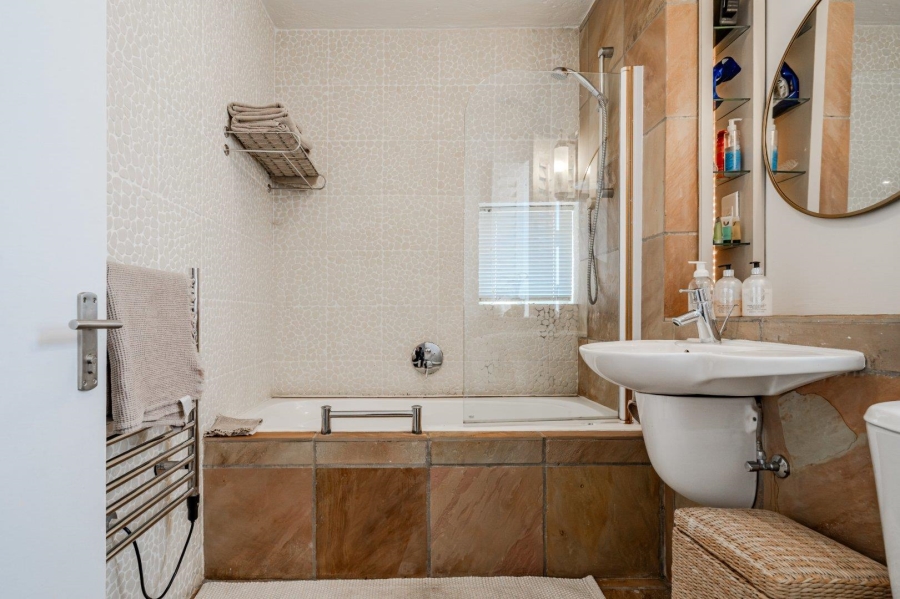 3 Bedroom Property for Sale in Bantry Bay Western Cape